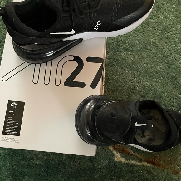 BRAND NEW MENS NIKE AIR MAX 270 FOR SALE SIZE 11!! - Picture 9 of 9